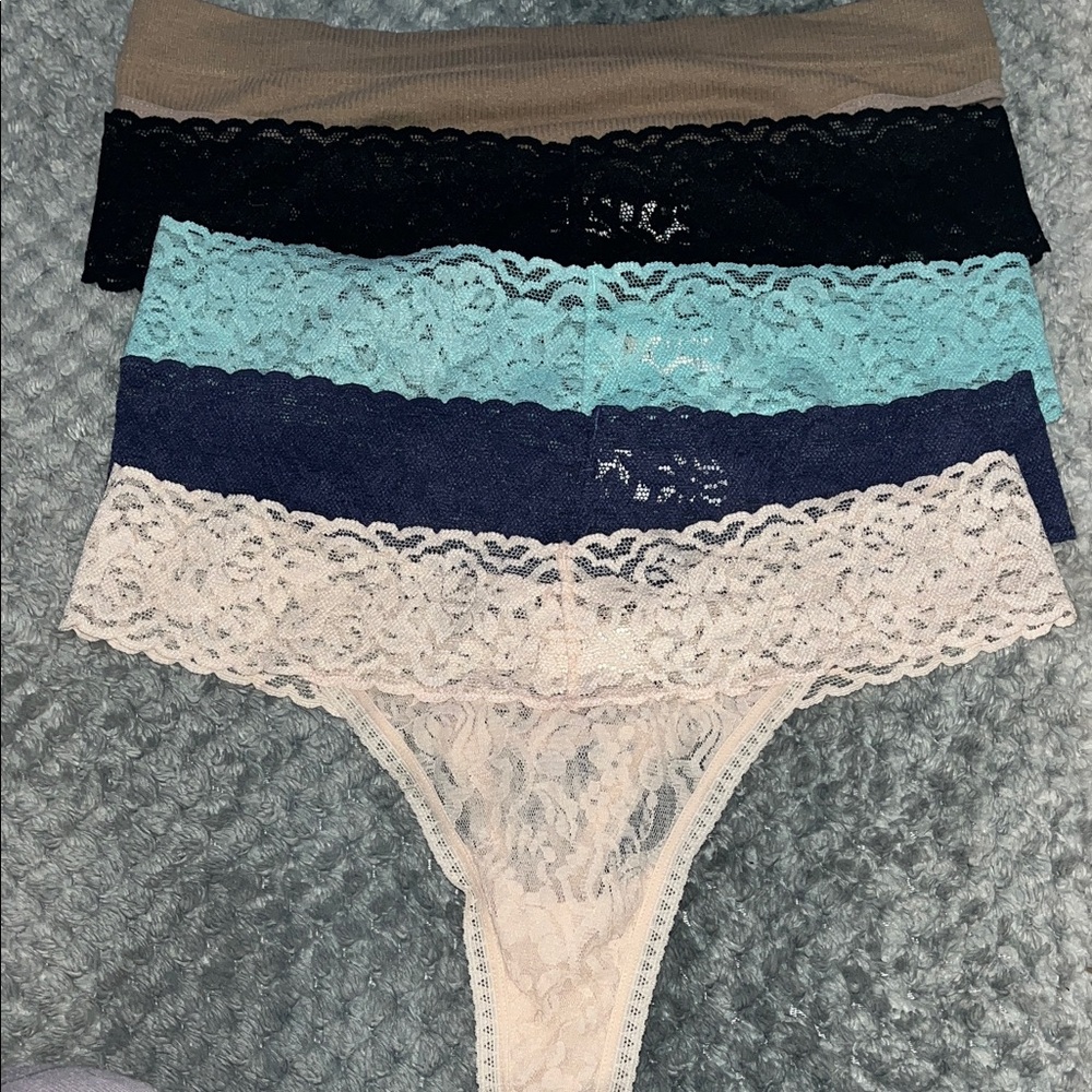 Lace Thong Set